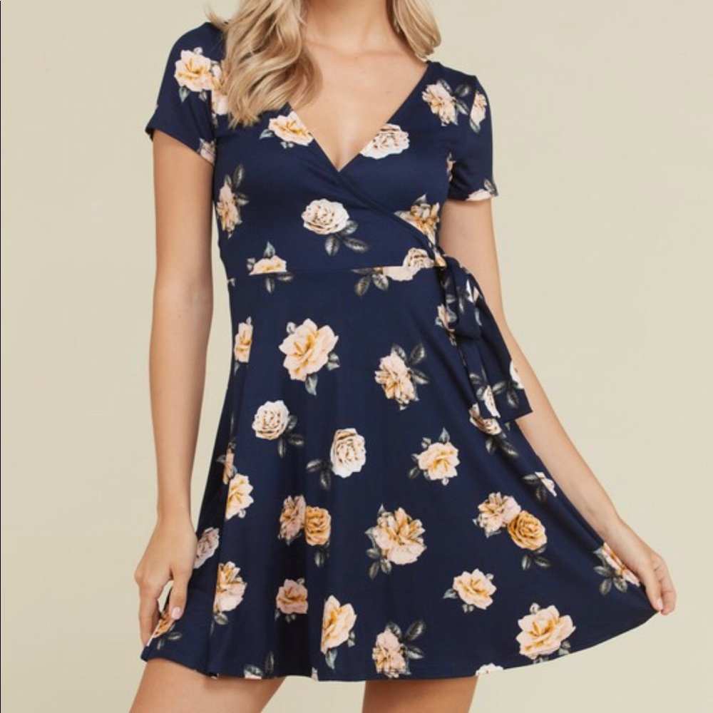 🌻 Wrap Navy Blue Dress